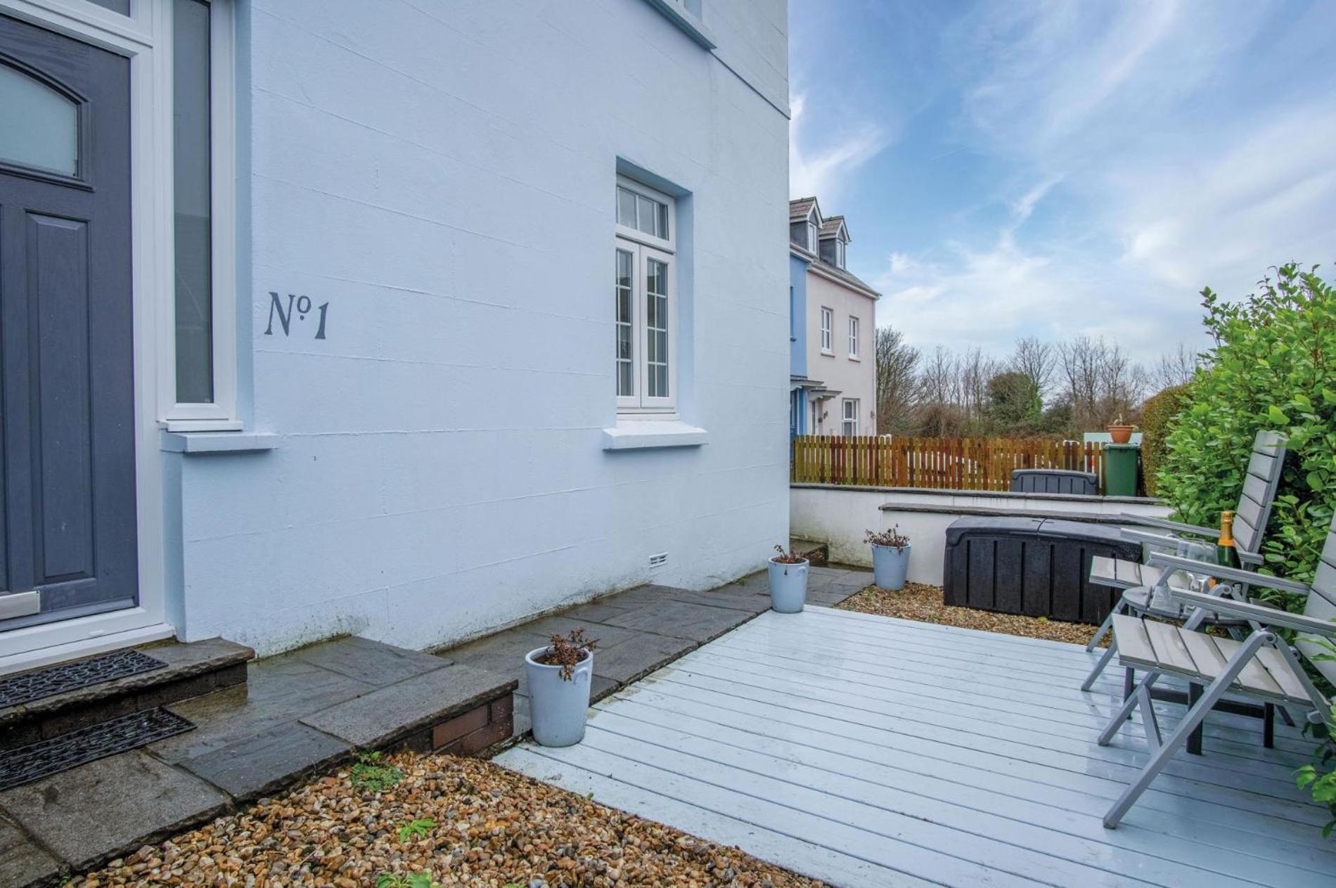 Park Place - 2 Bedroom - * Tenby