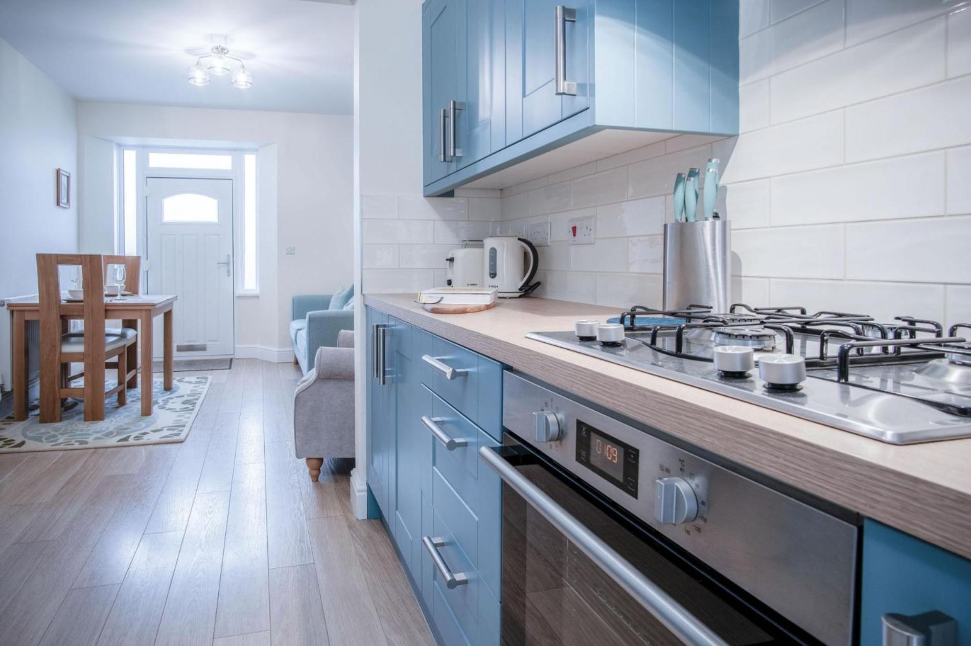 Park Place - 2 Bedroom - Apartment Tenby