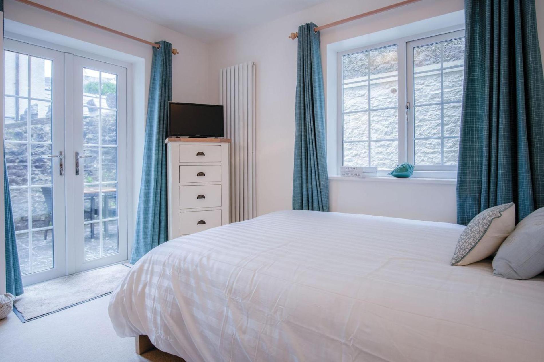 Park Place - 2 Bedroom - * Tenby